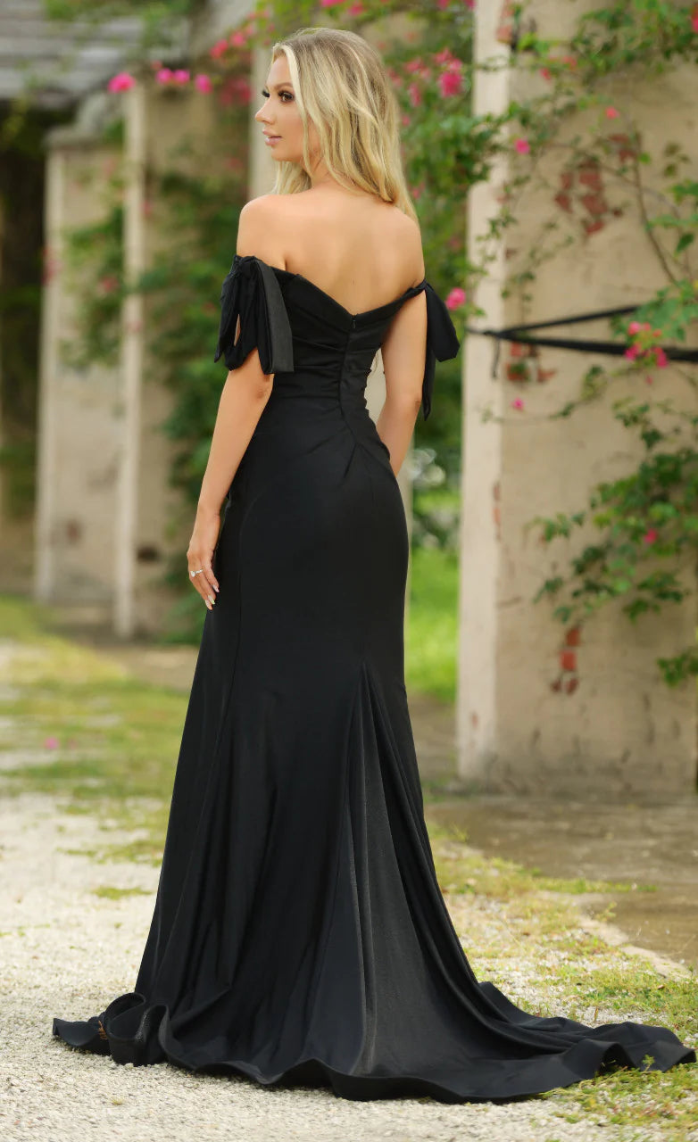 Amber Gown - Black