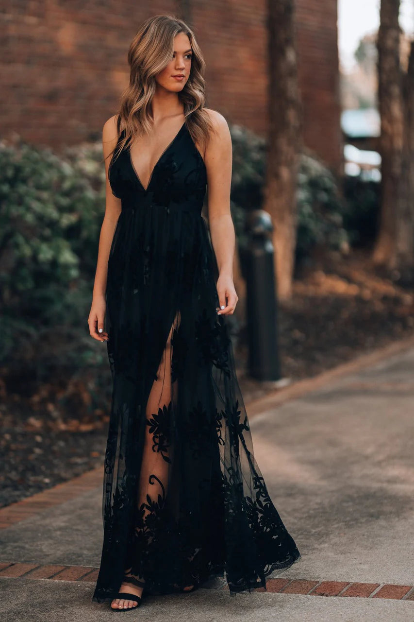 Promenade Maxi Dress - BLACK