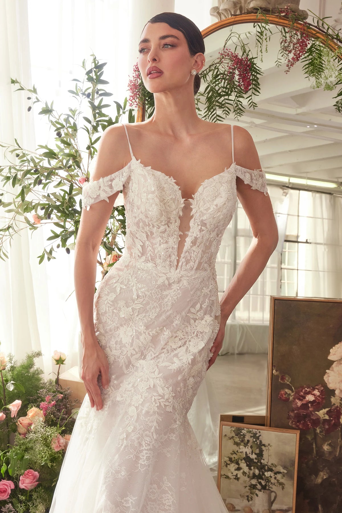 WL051-Fitted Lace Mermaid Wedding Dress-Andrea & Leo