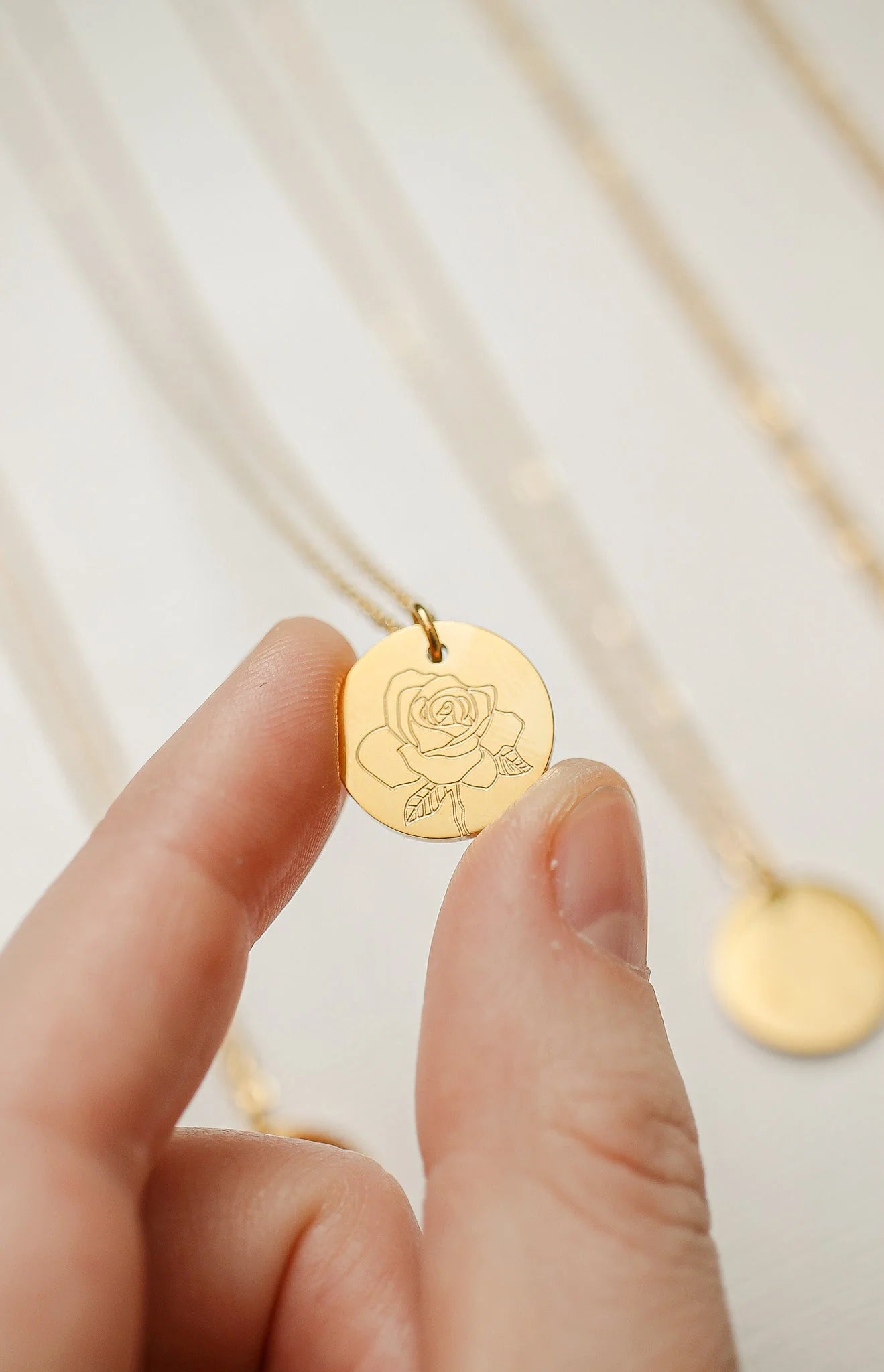 Birth Flower Necklace in Gold